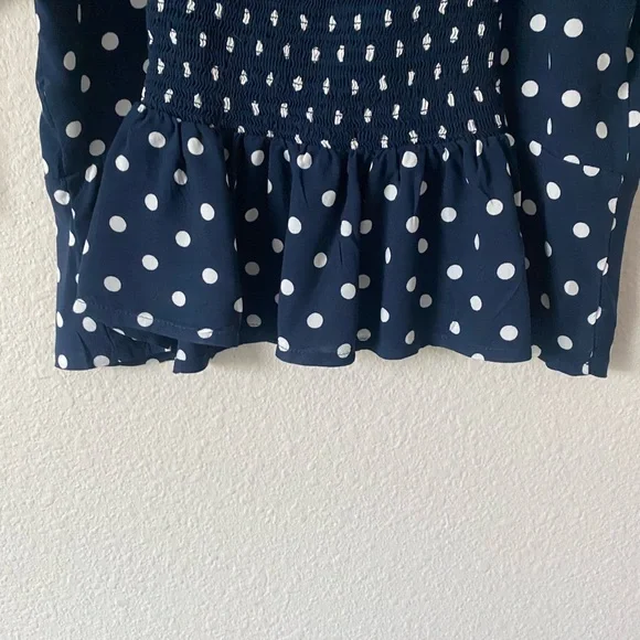 J.Crew Women’s Cropped ShortSleeve Navy&White PolkaDot Cropped Peasant Top Small - Picture 14 of 16